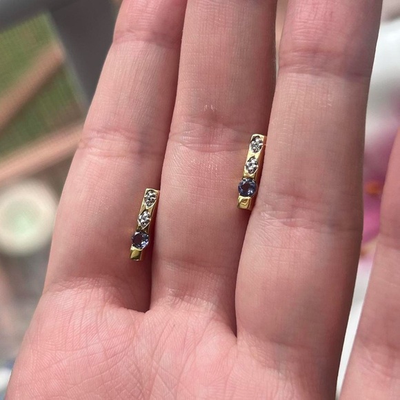 14k yellow gold tanzanite/iolite and diamond bar post earrings - Picture 1 of 7